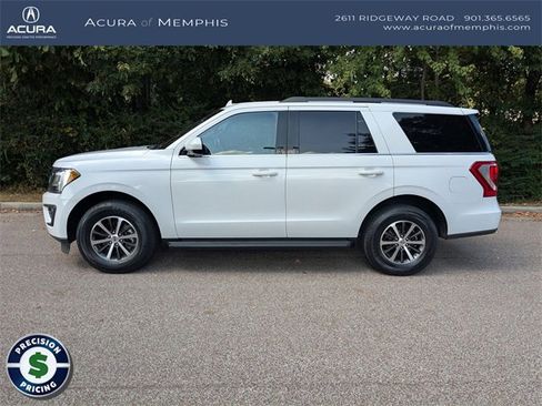 Used 2021 Ford Expedition XLT image 2