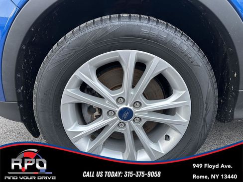 Used 2019 Ford Escape SE image 10