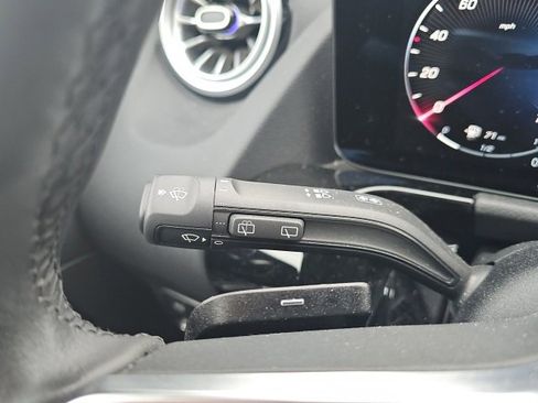 Certified 2025 Mercedes-Benz GLA 250 4MATIC image 28