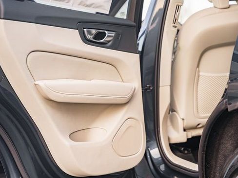 New 2026 Volvo XC60 B5 Ultra w/ Protection Package Premier image 37