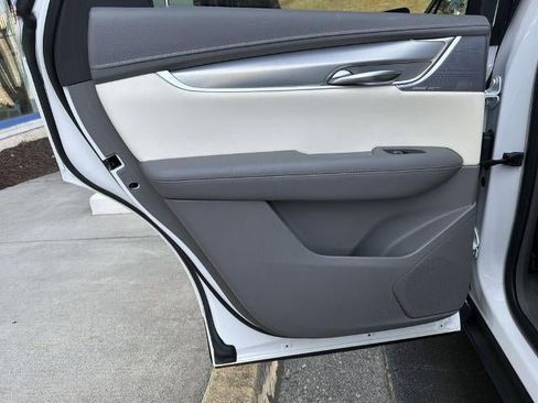 Certified 2023 Cadillac XT5 Premium Luxury AWD/4WD image 22