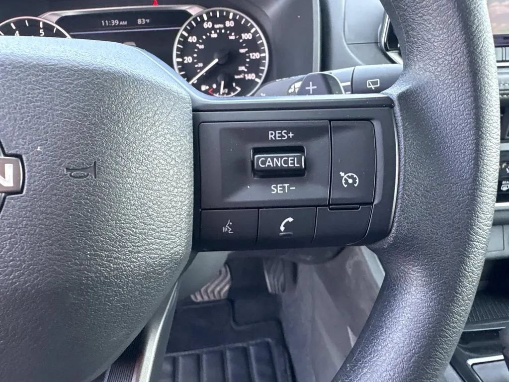 Used 2025 Nissan Rogue S FWD image 29