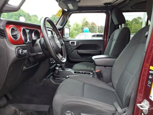 Used 2021 Jeep Gladiator Sport AWD/4WD image 11