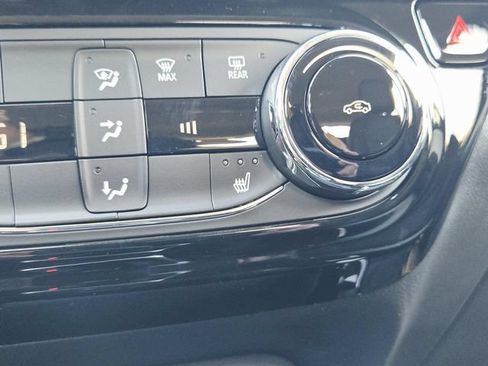 New 2026 Chevrolet Trax LT w/ Driver Confidence Package FWD image 24