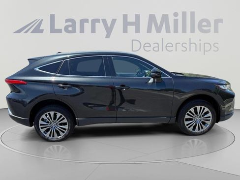Certified 2024 Toyota Venza Limited AWD/4WD image 7