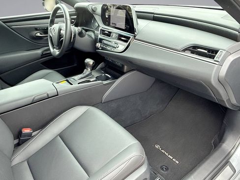Used 2025 Lexus ES 350 w/ Premium Package FWD image 15