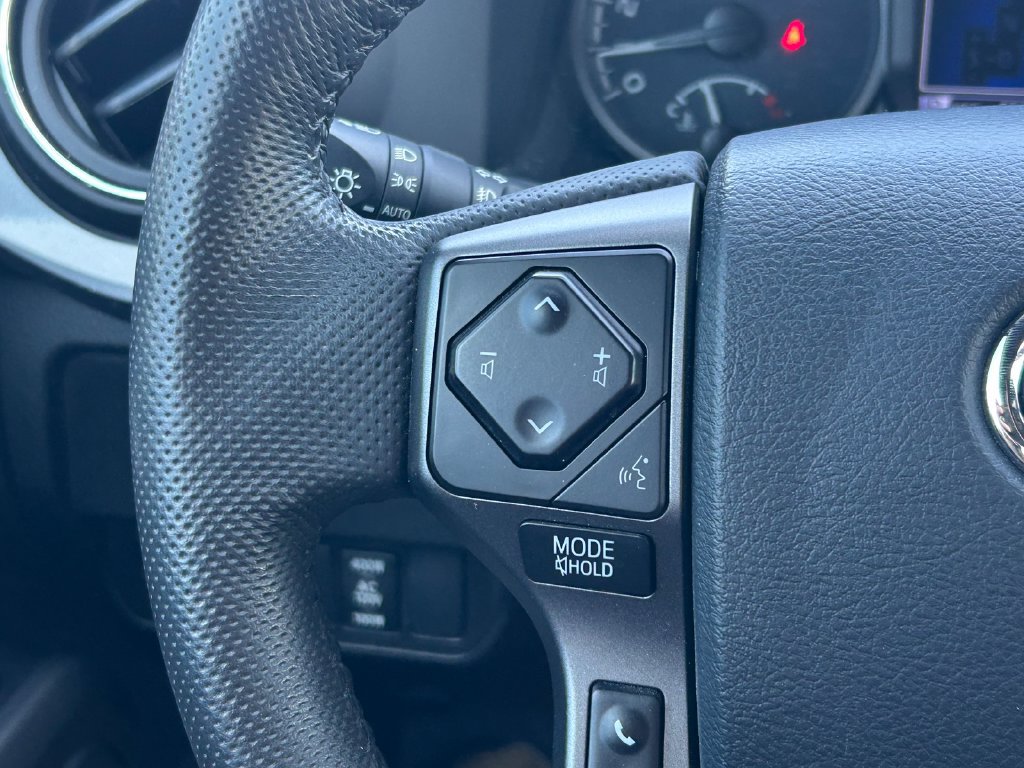 Certified 2023 Toyota Tacoma TRD Off-Road w/ Technology Package AWD/4WD image 34