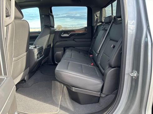 Used 2025 GMC Sierra 1500 Denali image 12