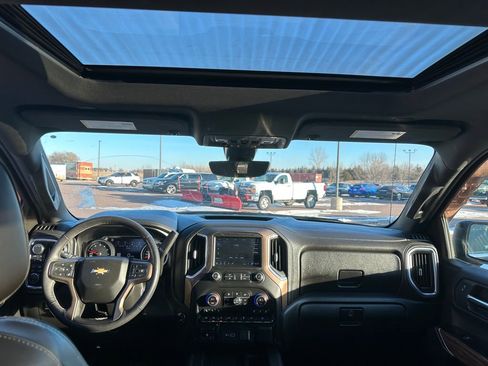 Used 2019 Chevrolet Silverado 1500 High Country image 26