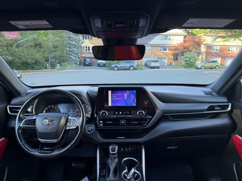 Used 2023 Toyota Highlander XSE AWD/4WD image 29