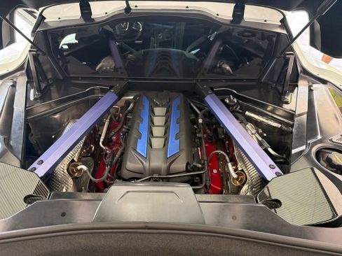 Used 2024 Chevrolet Corvette Stingray Preferred Cpe w/ Z51 Performance Package RWD image 22