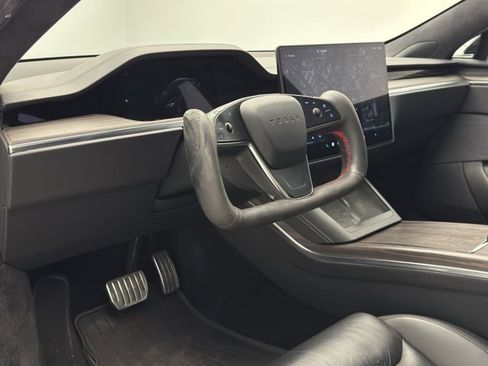 Used 2023 Tesla Model S Standard Range image 13