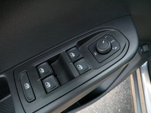 Certified 2023 Volkswagen Taos S AWD/4WD image 19