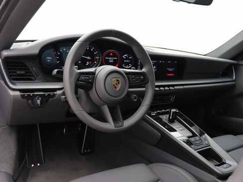 Used 2021 Porsche 911 Carrera S image 28