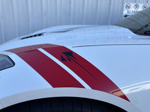 Used 2015 Chevrolet Corvette Stingray Coupe w/ 2LT Preferred Equipment Group image 10