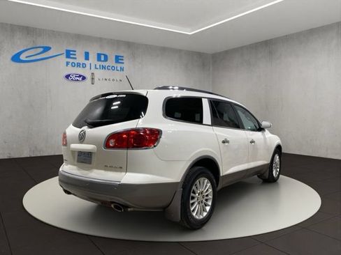 Used 2011 Buick Enclave CX w/ Driver Confidence Package FWD image 10