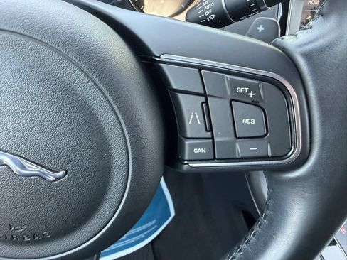 Used 2020 Jaguar F-PACE Premium AWD/4WD image 31