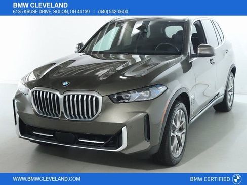 Certified 2025 BMW X5 xDrive40i w/ Premium Package image 1