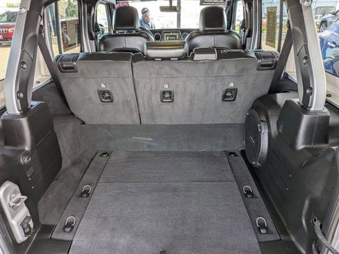 Used 2023 Jeep Wrangler Sahara w/ Cold Weather Group image 19