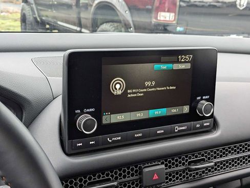 Used 2025 Honda HR-V Sport image 30