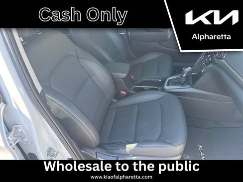 Used 2018 Hyundai Elantra Limited FWD image 13