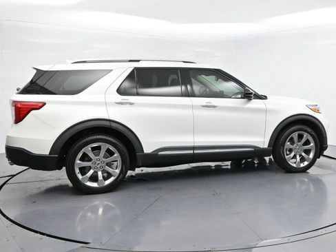 Used 2020 Ford Explorer Platinum w/ Premium Technology Package AWD/4WD image 8