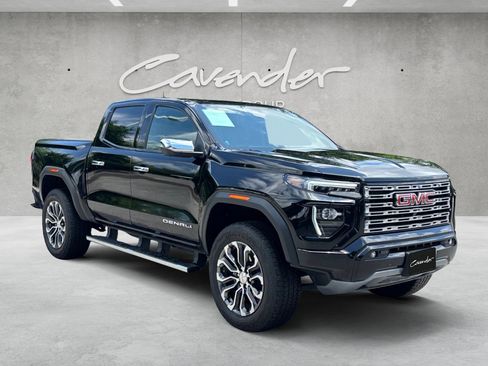 Used 2025 GMC Canyon Denali AWD/4WD image 2