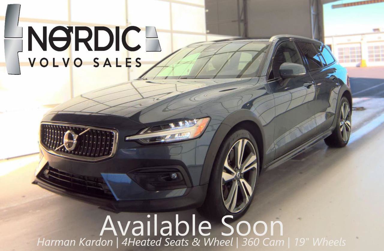 Used 2025 Volvo V60 B5 Cross Country Plus AWD/4WD image 1