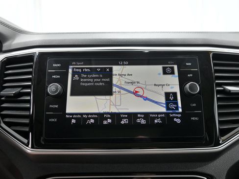 Used 2019 Volkswagen Atlas SEL Premium AWD/4WD image 11