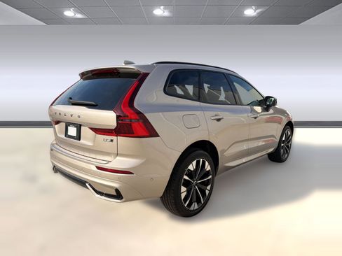 New 2026 Volvo XC60 B5 Plus w/ Protection Package Premier image 9