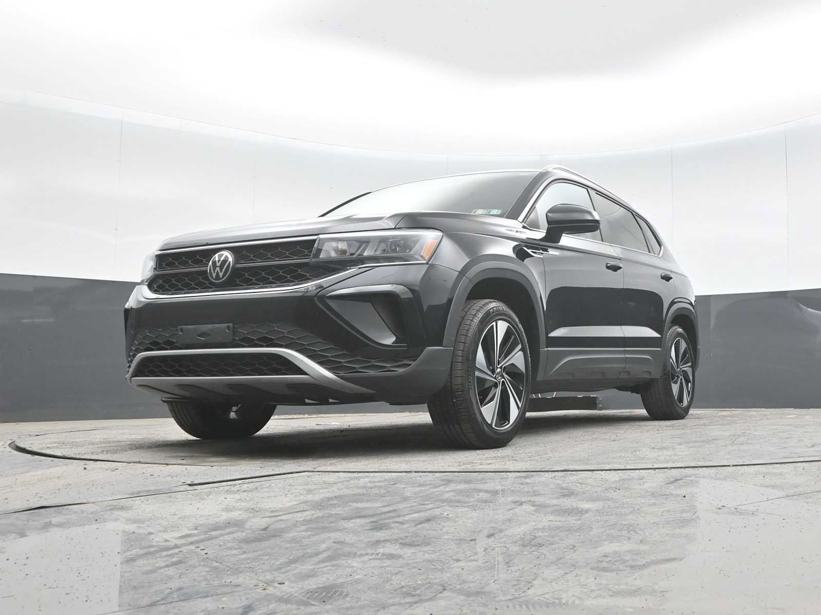 Used 2024 Volkswagen Taos SE AWD/4WD image 41