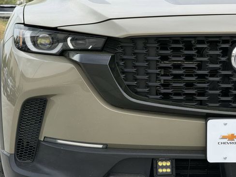 Used 2024 MAZDA CX-50 Meridian Edition w/ Apex Package image 8