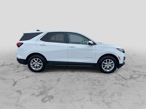 Used 2024 Chevrolet Equinox LT AWD/4WD image 9