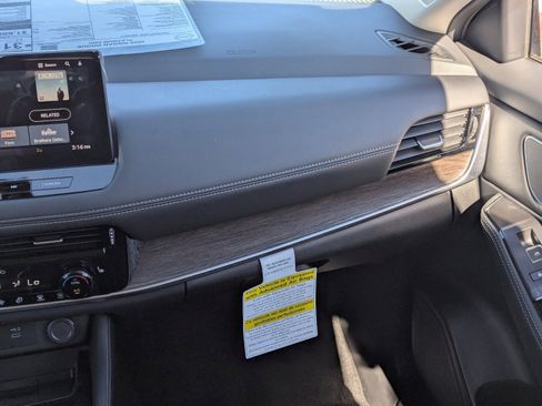 New 2026 Nissan Rogue Platinum w/ Platinum Premium Package image 24