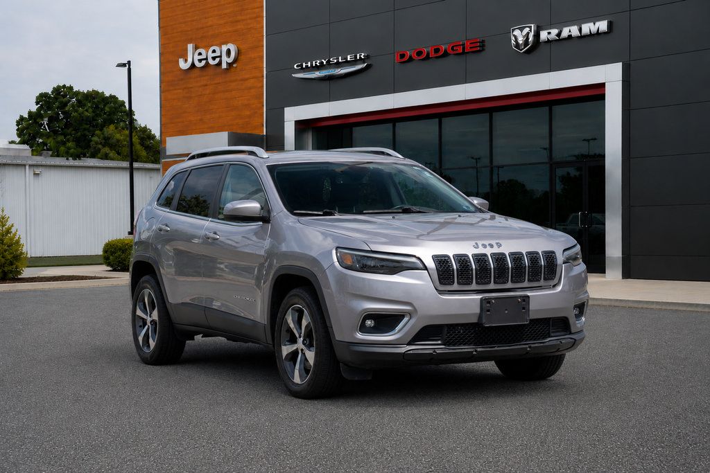 Used 2019 Jeep Cherokee Limited AWD/4WD image 1