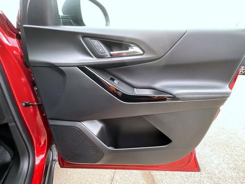 Certified 2025 Chevrolet Equinox LT w/ Safety and Technology Package image 16