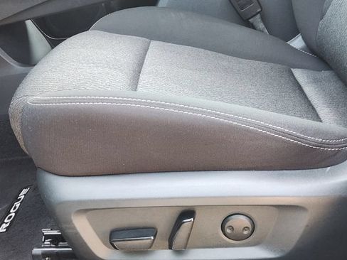 Used 2025 Nissan Rogue SV AWD/4WD image 22