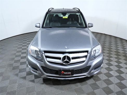 Used 2015 Mercedes-Benz GLK 350 4MATIC image 3