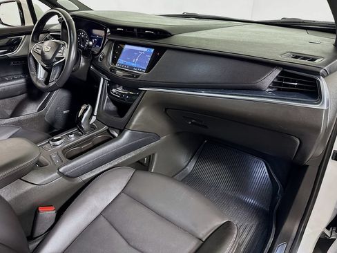 Used 2025 Cadillac XT5 Premium Luxury w/ Technology Package AWD/4WD image 29