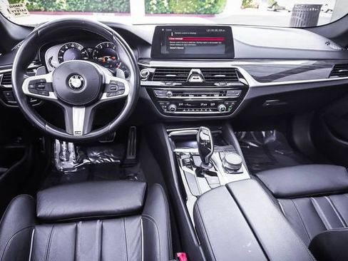 Used 2018 BMW 540i RWD image 18