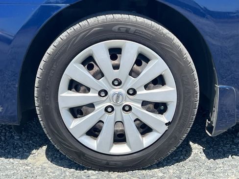Used 2019 Nissan Sentra S FWD image 12