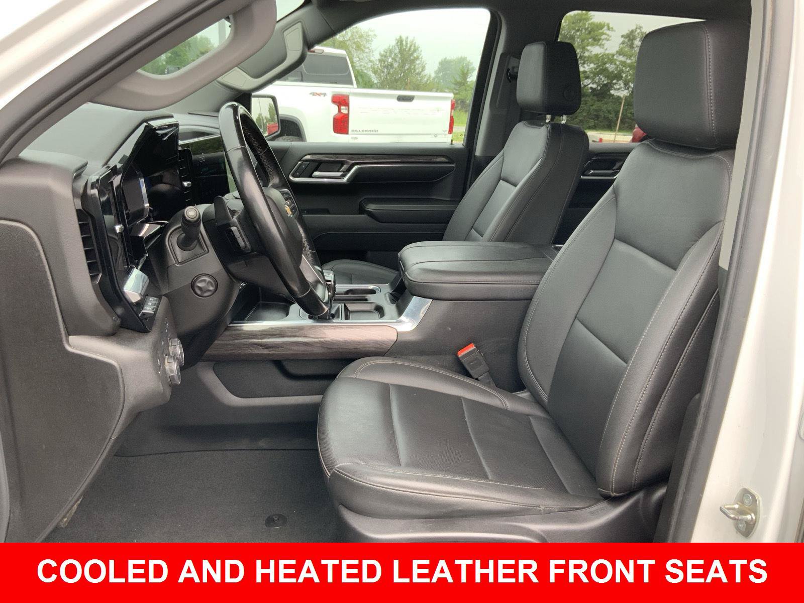 Used 2024 Chevrolet Silverado 1500 LTZ w/ LTZ Premium Package AWD/4WD image 5