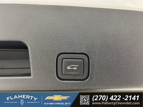 Used 2025 GMC Acadia Elevation FWD image 21