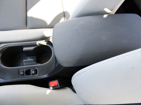 Used 2025 Toyota Corolla LE image 35