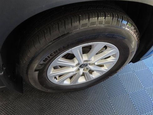 Used 2025 Toyota Grand Highlander AWD image 9