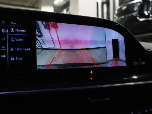 Used 2022 Cadillac Escalade ESV Premium Luxury image 39