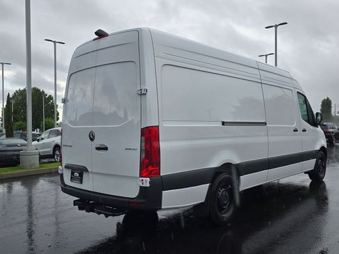 New 2026 Mercedes-Benz Sprinter 2500 image 6