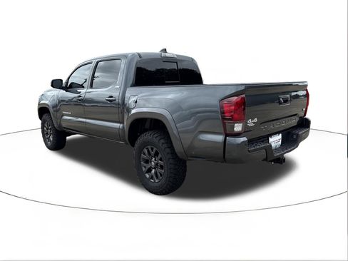 Used 2023 Toyota Tacoma SR5 AWD/4WD image 5