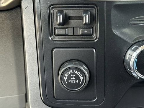 Used 2022 Ford F150 XLT w/ Equipment Group 302A High RWD image 20