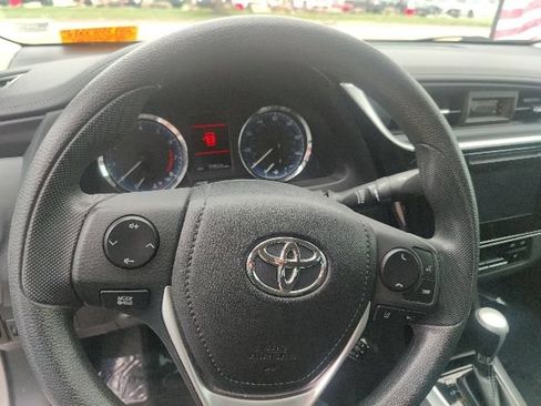 Used 2019 Toyota Corolla LE FWD image 19